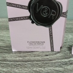 2 NEW VIKTOR & ROLF FLOWERBOMB L’EAU DE PARFUM SAMPLE SPRAY 1.2 ML / 0.04