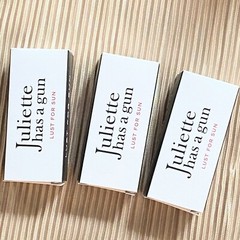 JULIETTE HAS A GUN CHOOSE VANILLA VIBES LUST FOR SUN LIPSTICK FEVER NOT A PERFUM