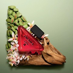 Prada Paradoxe Radical Essence