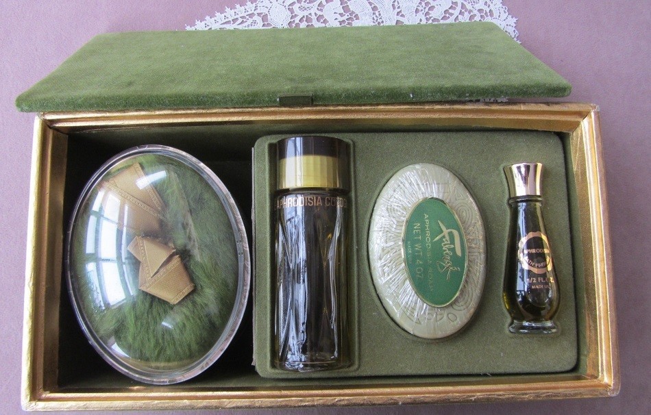 Vtg 70’s Faberge APHRODISIA 4 pc Set Cologne Soap Perfume Powder RARE Sealed