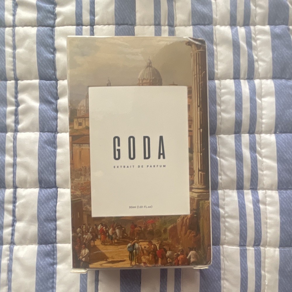 GODA GODA Extrait de Parfum Spray, Regular Size 30 ml (1.0 fl oz)