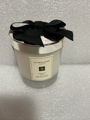 Jo Malone English Oak Redcurrant Scented Candle HEIGHT 2.48″ – NEW w/BOW