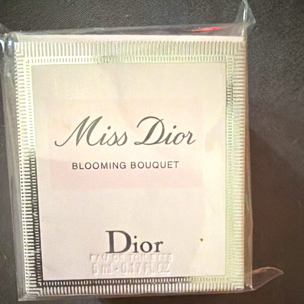Dior Miss Dior Blooming Bouquet Eau de Toilette Spray Sample Size 0.17 fl oz