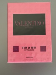Valentino Donna Born in Roma Extradose Parfum Spray Regular Size 3.4 fl oz
