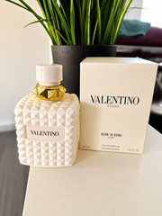 Valentino Donna Born in Roma Ivory Eau De Parfum 3.4oz / 100ml NEW Sealed