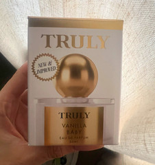 Truly Vanilla Baby Eau de Parfum Spray 50 mL Vanilla Pear Caramel Rose Jasmine