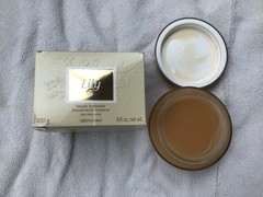 Lily “Satin Body Velvet” New In Box 8.8oz. Brazil.