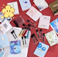 30 Women’s Perfume Samples Discovery Set Gift Bag Included Assorted Fragrances