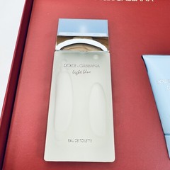 Dolce & Gabbana Light Blue 2 Pc Women Gift Set, 3.3 oz EDT& 1.7 oz Body Cream