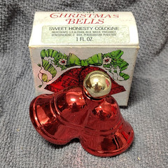 Vintage Avon Christmas Bells Sweet Honey Cologne Spray 1 fl oz Regular Size