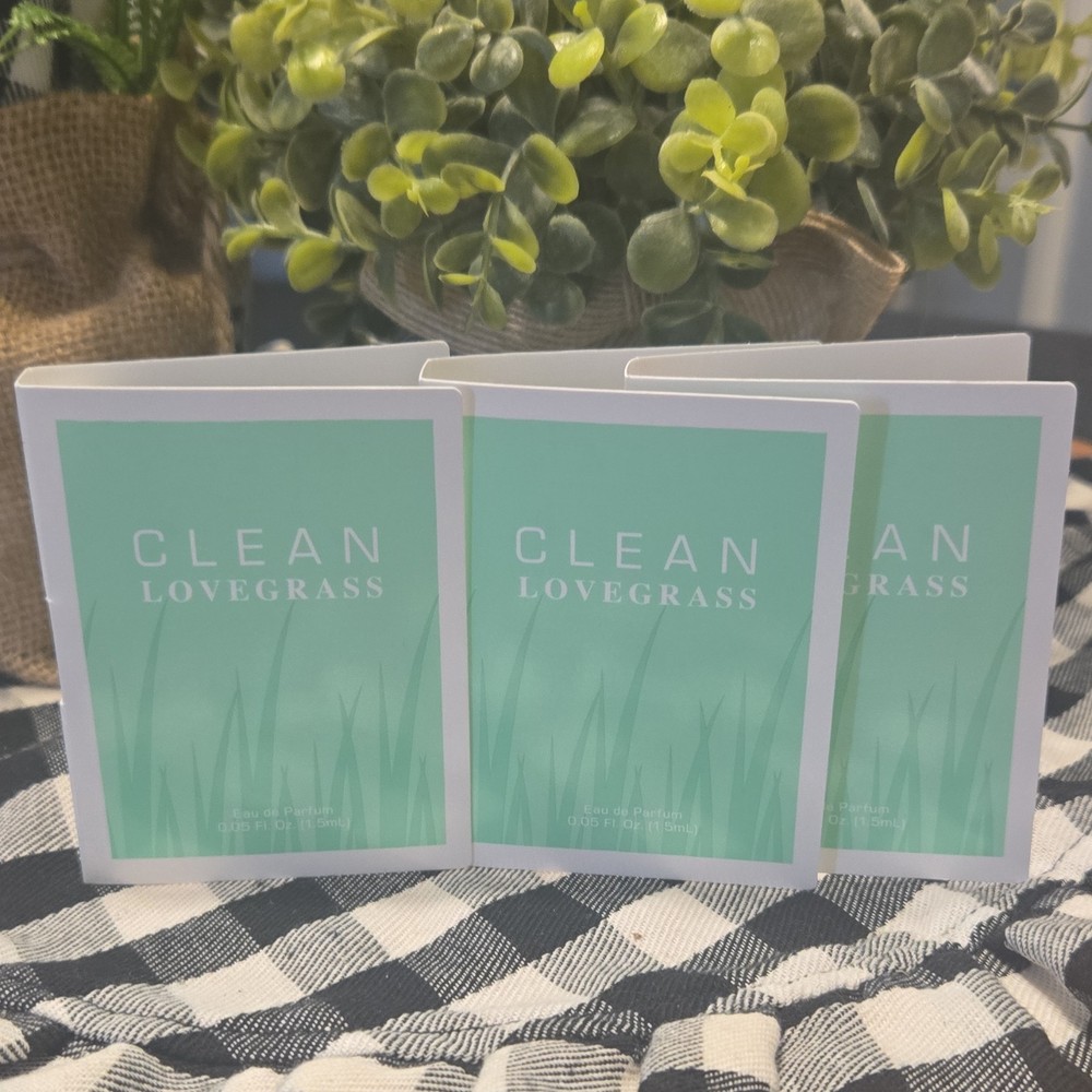 Clean Lovegrass Eau de Parfum Spray Sample 1.5 mL 0.05 fl oz