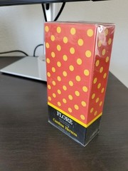 Flore By Carolina Herrera 1 oz/30 M Eau De Parfum Natural Spray Vintage Rare