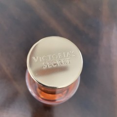Victoria’s Secret Amber Romance Fragrance Must Body Spray 8.4 Oz 260ml