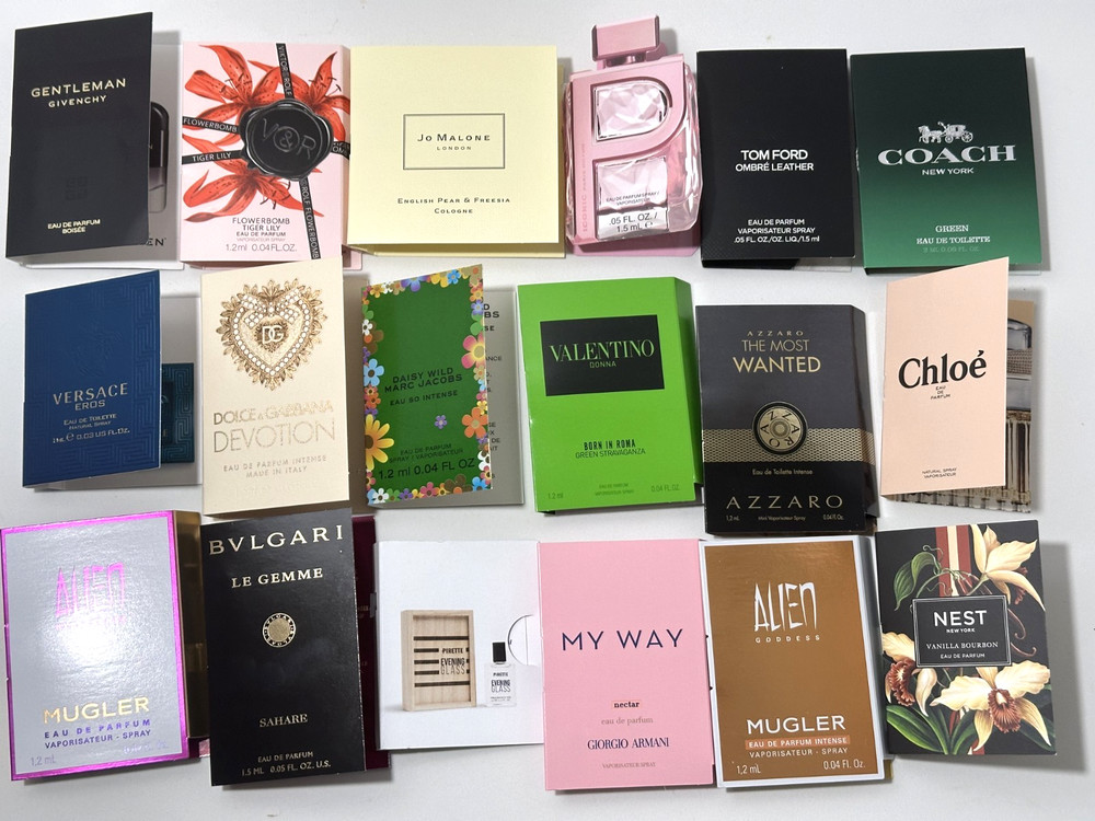 Lot of 10 High End Designer Perfume Samples Random Fragrances (No Duplicates)