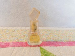 Reveal By Halle Berry For Women Mini .5 oz Eau De Perfume Spray Some Missing