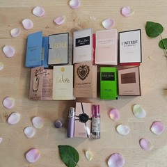 Perfume Sampler Set For Women 10–12 Designer Samples + 2 Free Oils + Atomizer