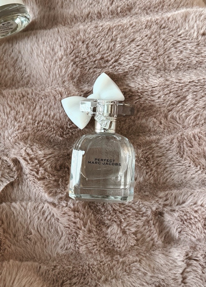 Marc Jacobs Perfect Eau De Toilette, Perfume for Women, 1.0 Oz