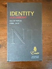 Identity Oud Crescent PARIS CORNER