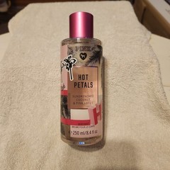 RARE Victoria’s Secret HOT PETALS Mist LG 8.4oz SUNDRENCHED COCONUT & PINK LOTUS