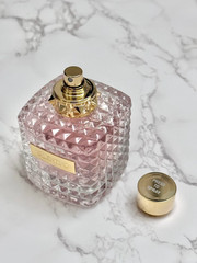 Valentino Donna Perfume Women 3.4 oz (100 Ml) Eau de Parfum