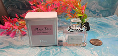 MISS DIOR ROSE N’ROSES BY CHRISTIAN DIOR 5ML MINI EDT SPLASH (NEW WITH BOX)