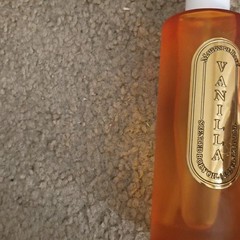Maison de Luxe Vanilla Scented Body Oil, Oil Formulation, 6.42 Fl Oz