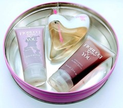 Fiorucci Loves You 3piece set – 1.7oz EDT Spr + 2.5oz B/L + 2.5oz BubbleBath (WH