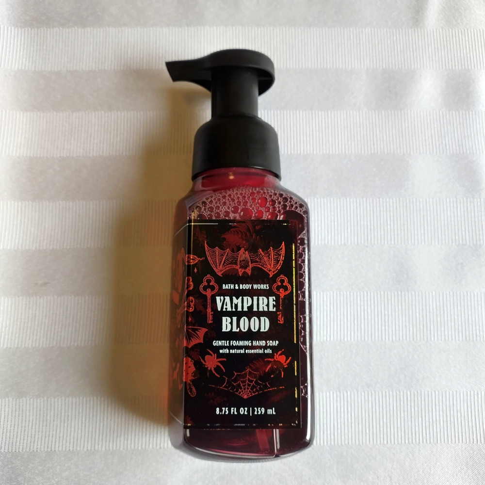 Bath & Body Works VAMPIRE BLOOD Gentle Foaming Hand Soap 8.75 floz.Free Shipping