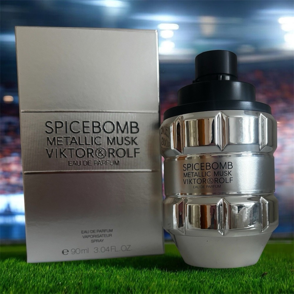 Viktor&Rolf Spicebomb Metallic Musk Eau de Parfum Spray Musk, 3.04 fl oz