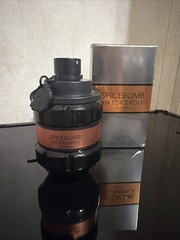 Viktor & Rolf Spicebomb Extreme 3oz Men’s Eau de Parfum – VR659706