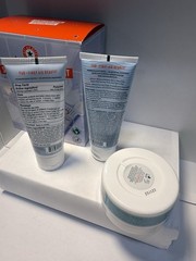 First Aid Beauty Sensitive Skin Starter Kit FAB Cleanser Cream Pads Set NEW