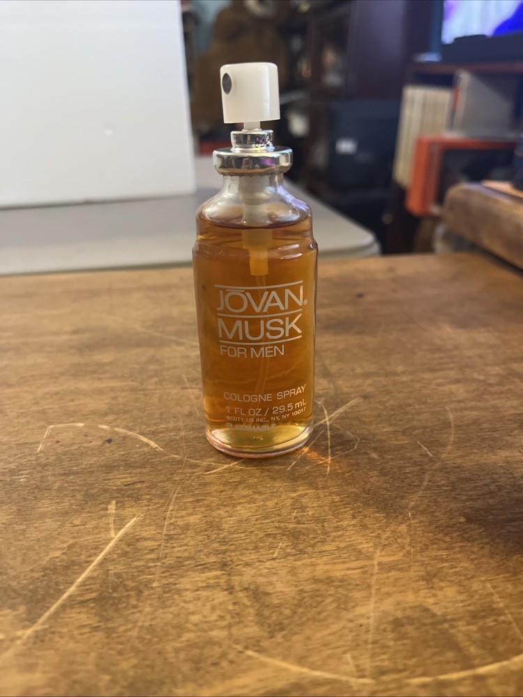 JOVAN MUSK FOR MEN COLOGNE SPRAY 29.5 ML 1 O/z