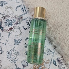 Victoria’s Secret Fragrance Mist Vibrant Breeze 250ml/8.4oz