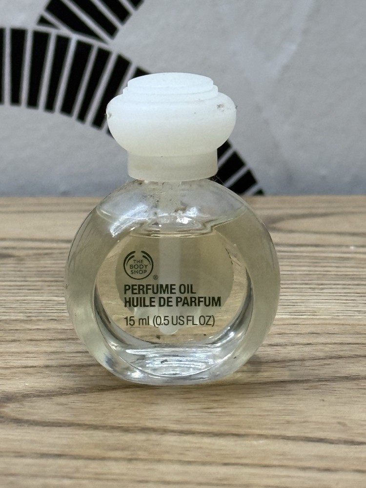 The Body Shop Perfume Oil Pink Fruit Punch RARE 15 ml 0.5 fl oz