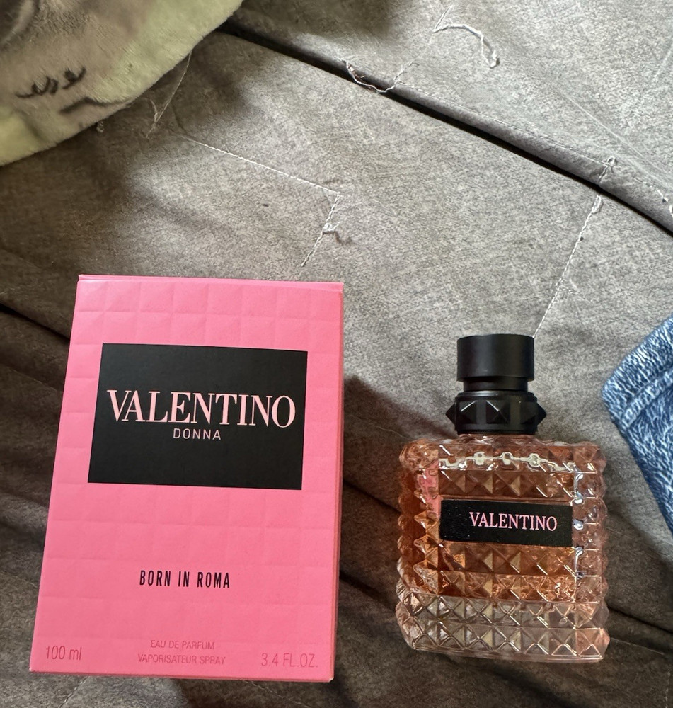 Valentino Donna Born In Roma Eau de Parfum Spray, Regular Size 3.4 fl oz