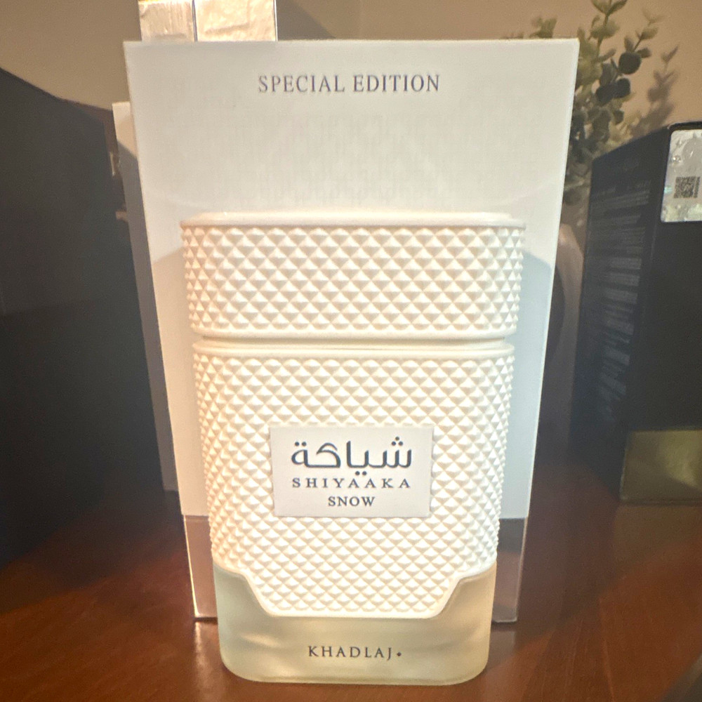 Khadlaj Shiyaaka Snow Special Edition Eau de Parfum Spray 3.4 fl oz