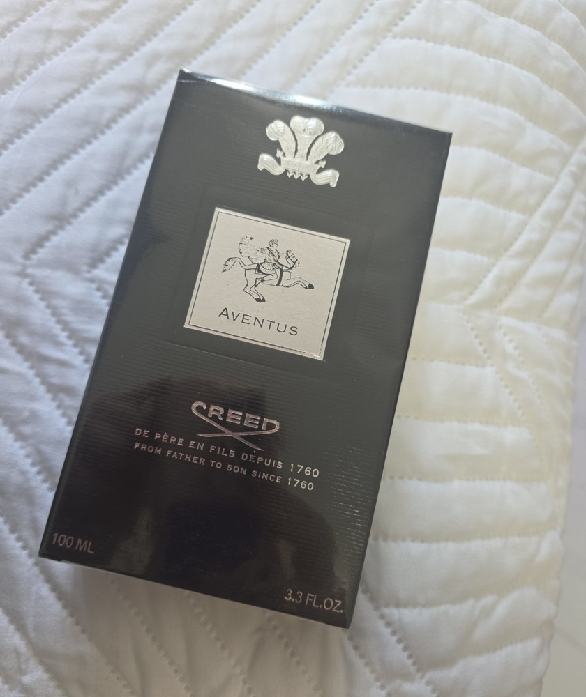 Creed Aventus Eau de Parfum Spray 3.3 fl oz Fruity Citrus Woody Fresh Smoky